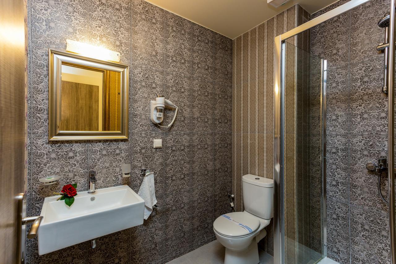 Polyxenia Suites 罗希姆诺 外观 照片